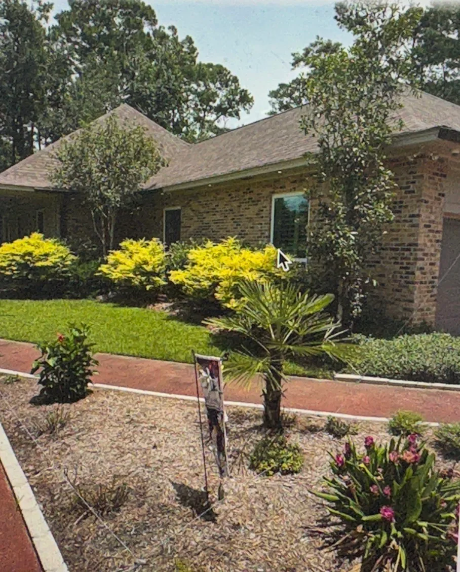 108 Rue De La Paix, Slidell