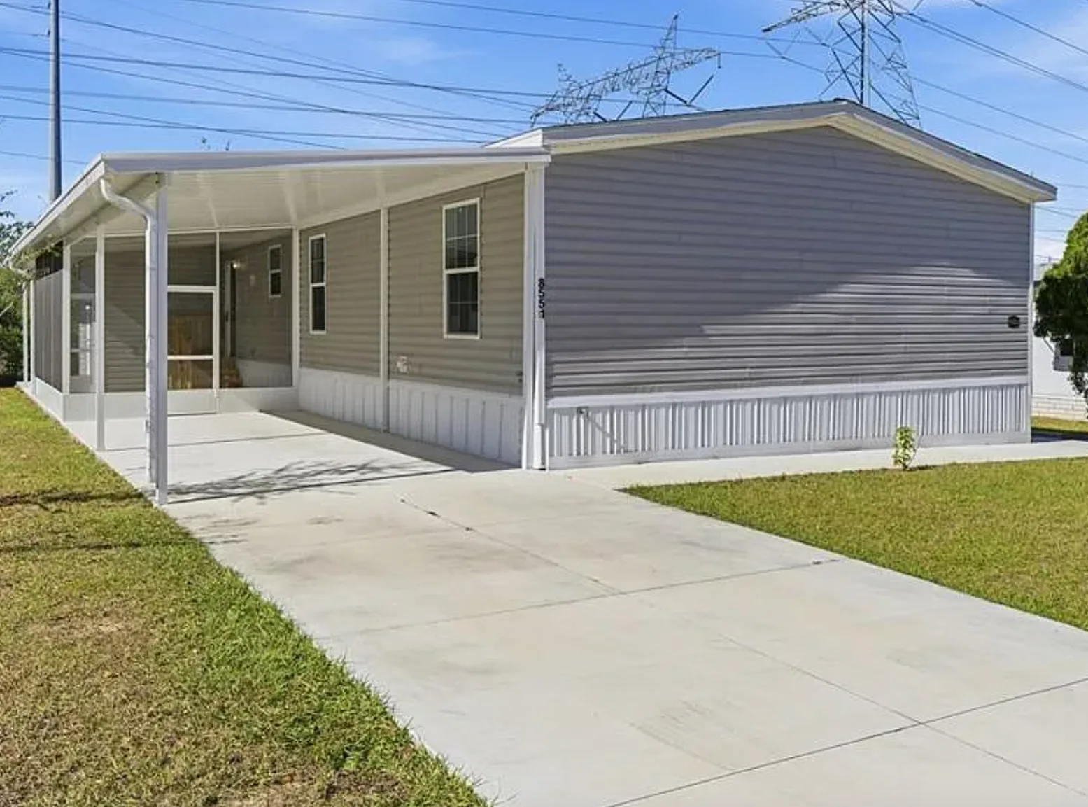 8551 Electra Avenue, Brooksville