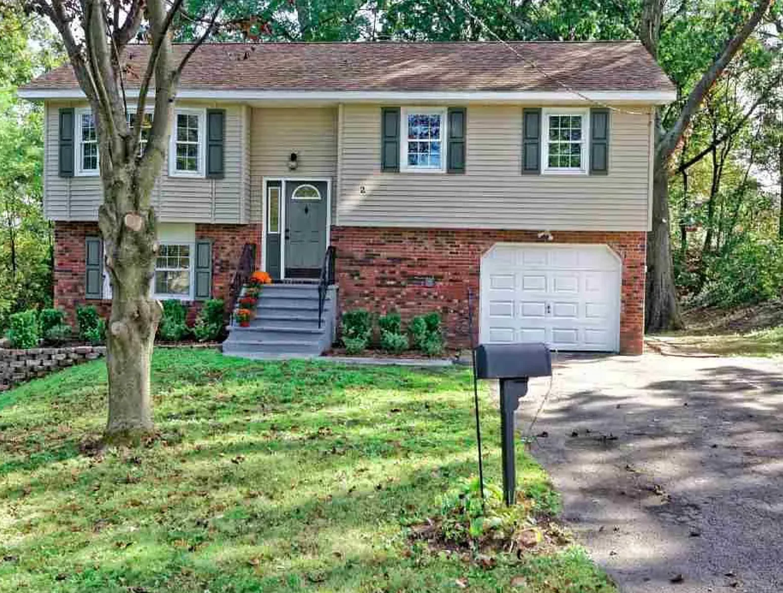 2 Cary Street, Ravena