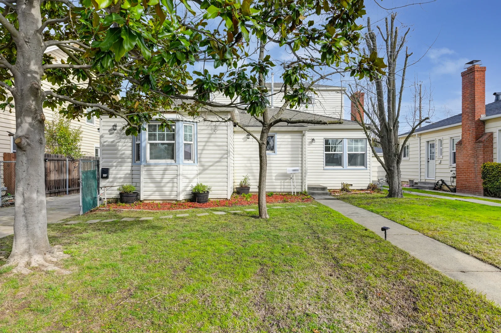 4911 D Street, Sacramento