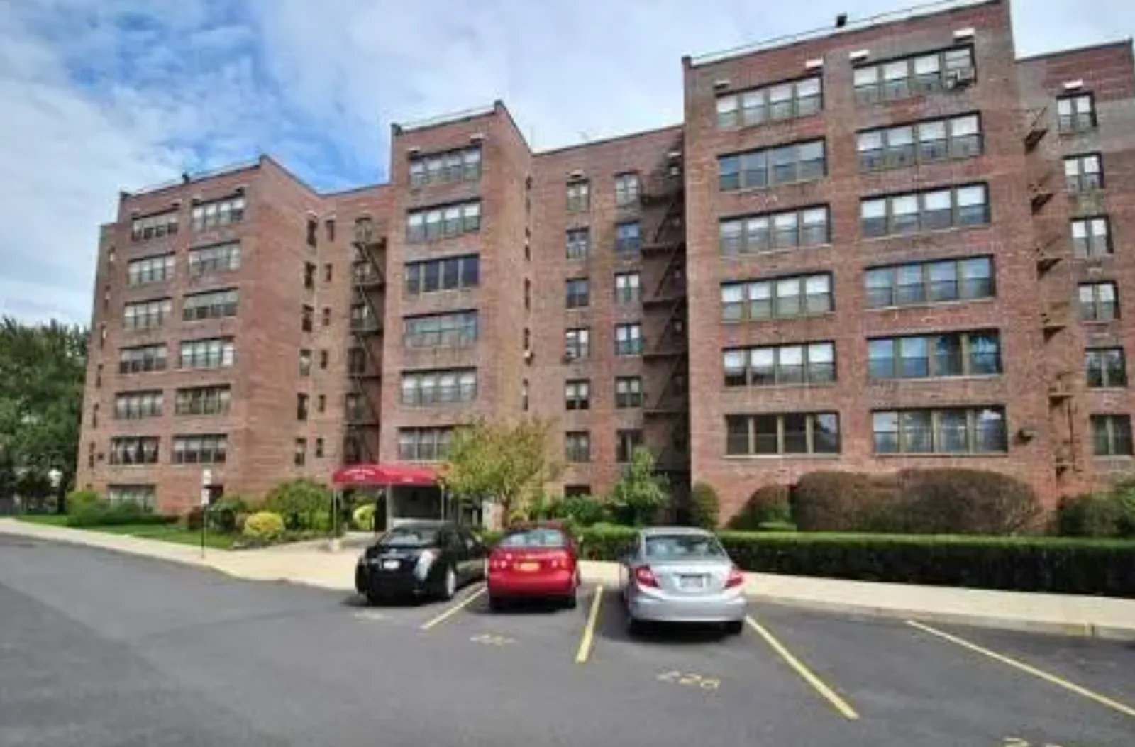 209-39 23rd Avenue 4K, Bayside