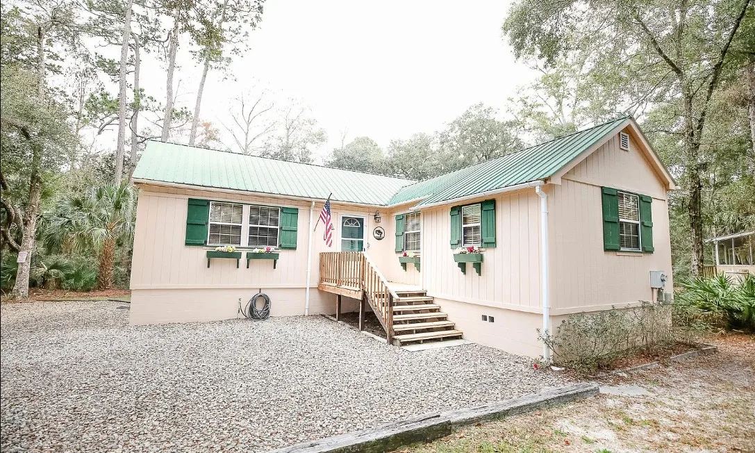 526 King's Creek Circle, Steinhatchee