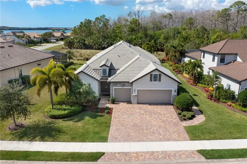 14009 Shadywood Court, Estero